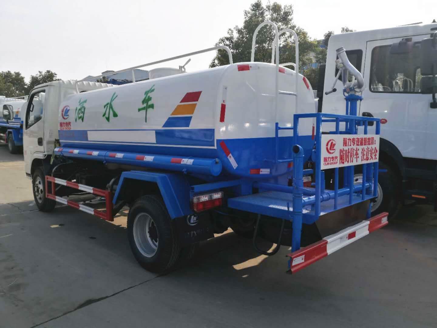 東風福瑞卡灑水車