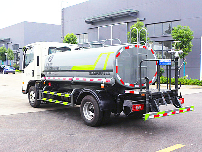 福田H2灑水車