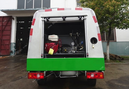 長安路面清洗車沖洗效果展示