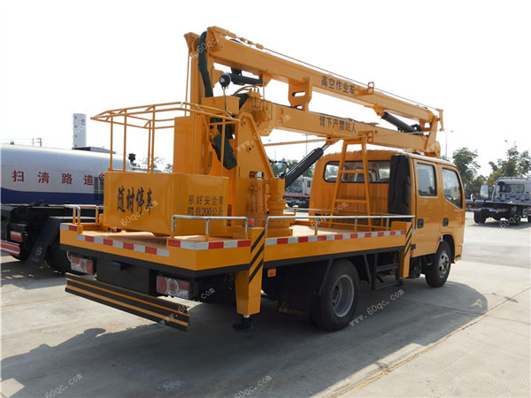 東風多利卡D6高空作業車 東風多利卡D6高空作業車