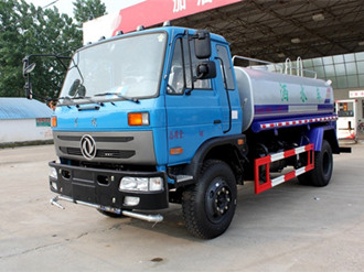 東風(fēng)145/153灑水車