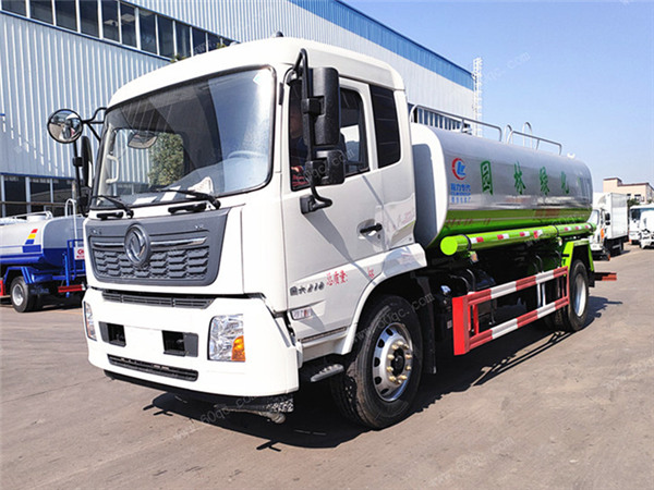 東風(fēng)天錦12-14噸灑水車