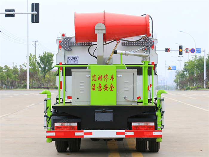 東風(fēng)福瑞卡藍(lán)牌抑塵車(chē)