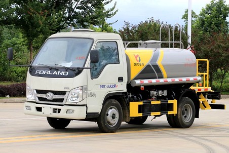 國六福田時(shí)代小卡之星藍(lán)牌2.7噸灑水車
