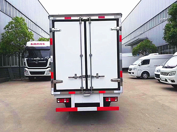 長安國六冷藏車