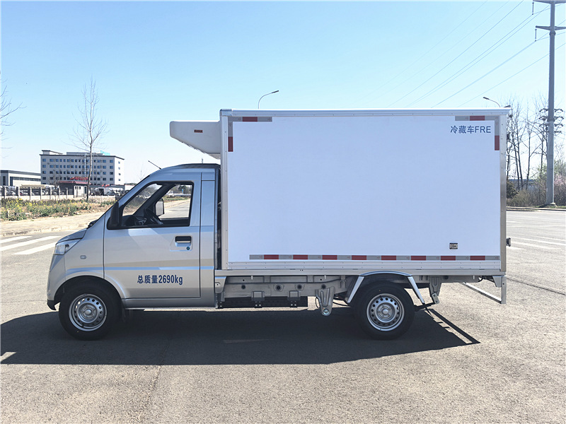 五菱冰寶純電冷藏車(chē) 五菱冰寶純電冷藏車(chē)